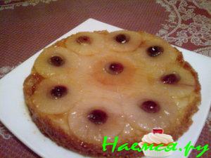 Ананасовый пирог с вишенками