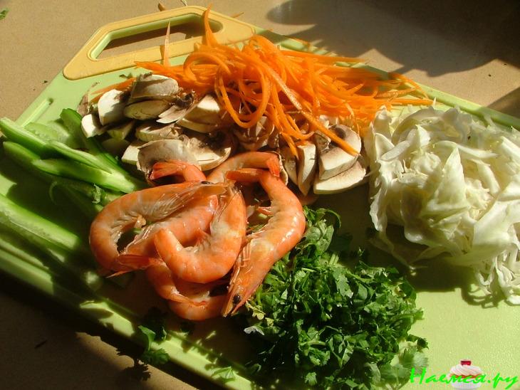 Спринг роллс с горчичным соусом