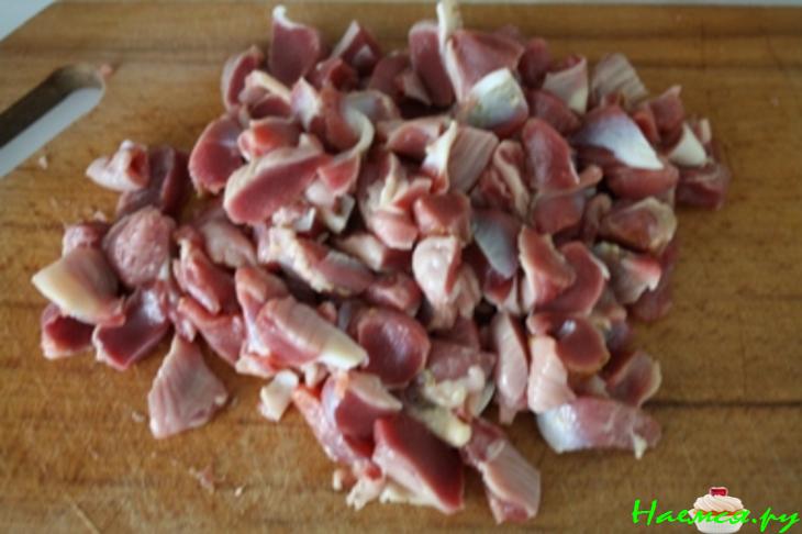 Куриные желудки в сметане