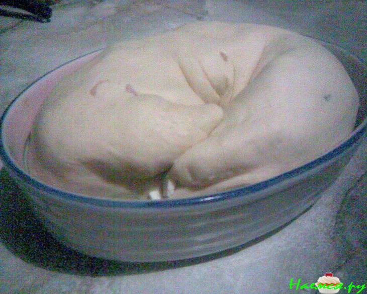 Дрожжевой пирог с болгарской брынзой и яблоками