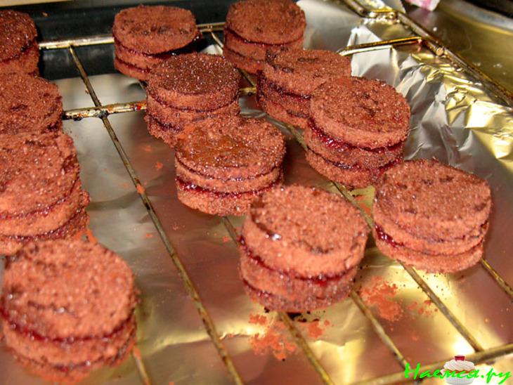 Шоколадно-вишнёвые Petit Fours (Пти Фур) Шоколадно-вишнёвые Petit Fours (Пти Фур)