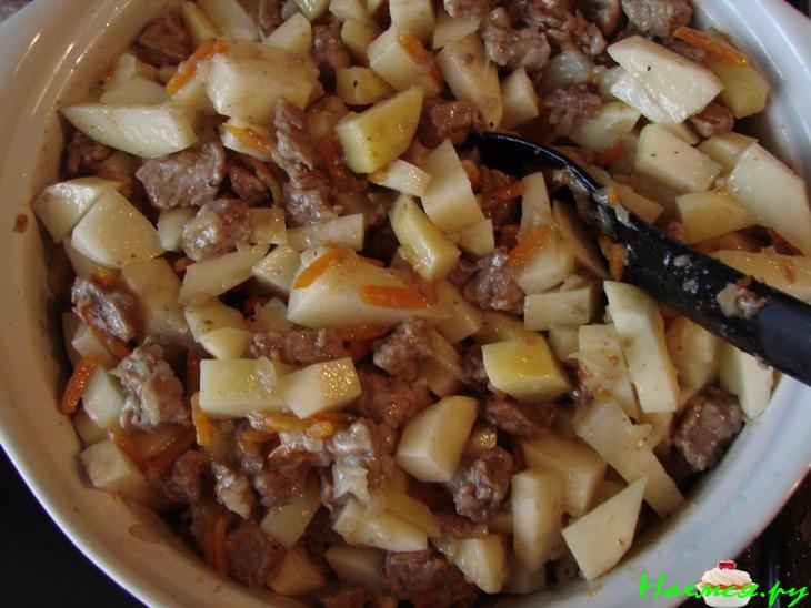 Картофель тушёный с телятиной