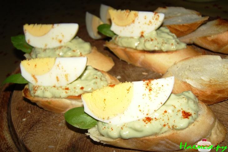 Канапешки с авокадо