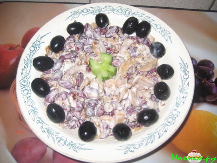 Салат из фасоли с грибами Салат из фасоли с грибами