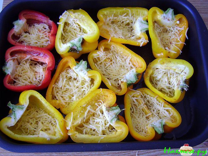 Яйца запеченные в перце