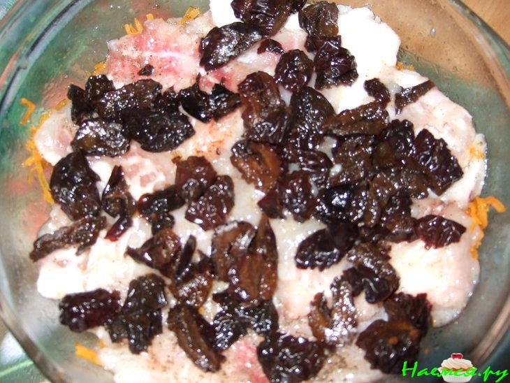 Рыбный 'торт' с черносливом