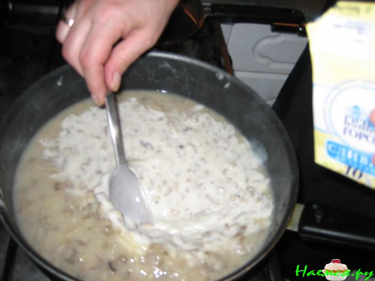 Жульен с вешенками и чесночком