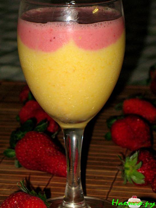 Персиково-клубничный smoothie Персиково-клубничный smoothie