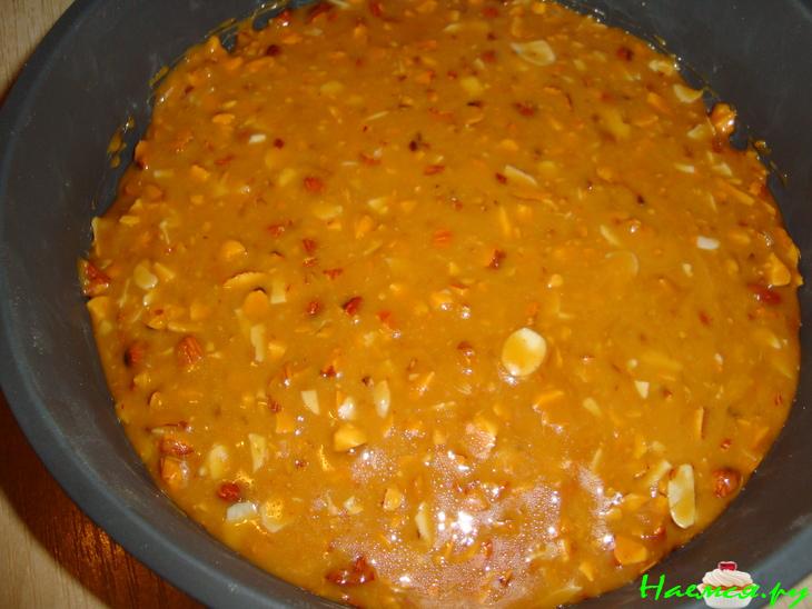 Пирог с миндалем и медом