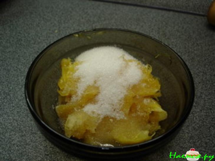 Профитроли с апельсиновым желе и взбитыми сливками