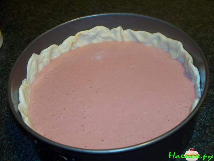 Пирог фермерский с клубникой и сыром бри 