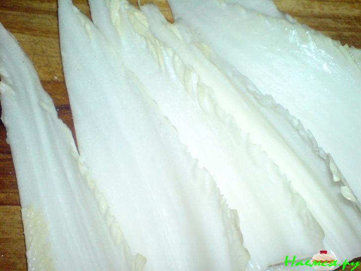 Лодочки из пекинской капусты с салатом из тунца Лодочки из пекинской капусты с салатом из тунца