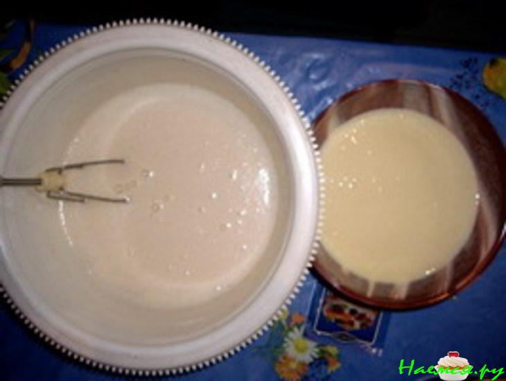 Сладкий пирог с брусникой и яблоками