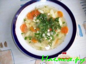 Картофельный суп с жаренными яйцами