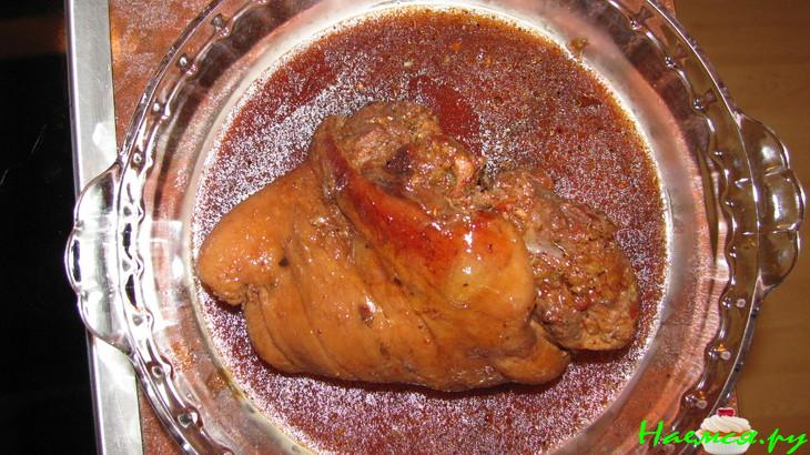 Свиная рулька в меду