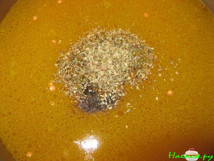 Чечевичный суп с копченой индейкой