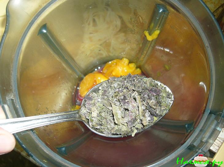 Фиолетовый соус для креветок