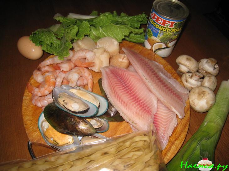 Тайский суп с морепродуктами