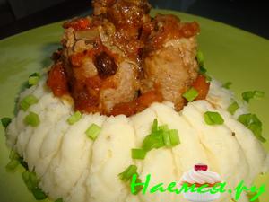 Рулетики из говядины с грибами и фаршем