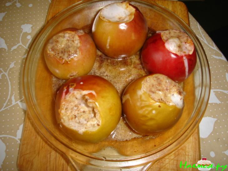 Яблоки запеченные