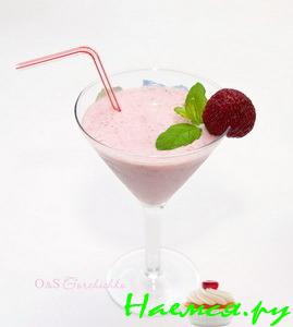 Клубничный смузи (smoothie) Клубничный смузи (smoothie)