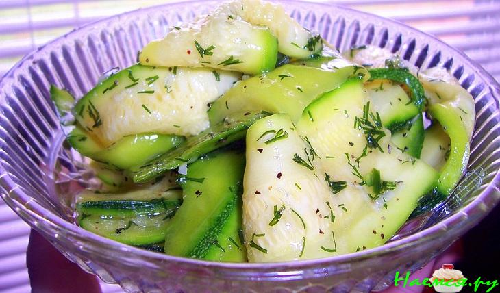 Маринованные цуккини, салат-закуска