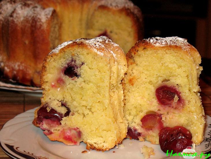 Лимонно-вишнёвый пирог из дрожжевого теста