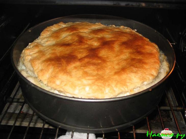 Рыбный пирог с картофелем и сыром