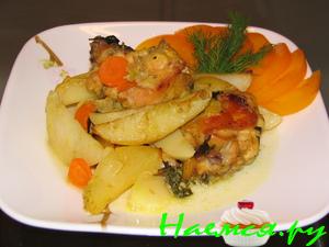 Цыплёнок с картофелем запеченные в сливочном соусе