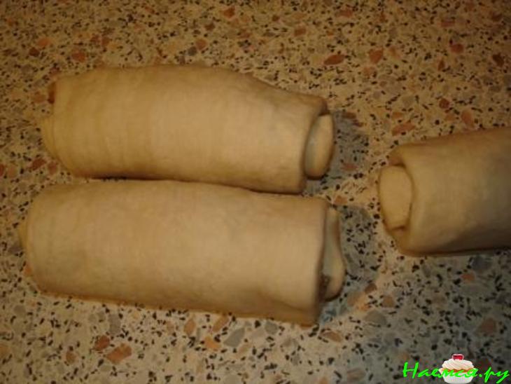 Рулетики с курагой и орехами Рулетики с курагой и орехами