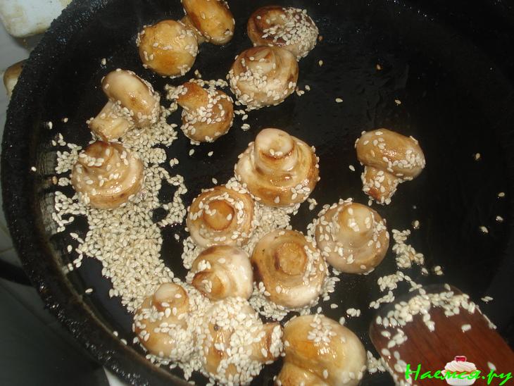 Грибы маринованные с кунжутом Грибы маринованные с кунжутом