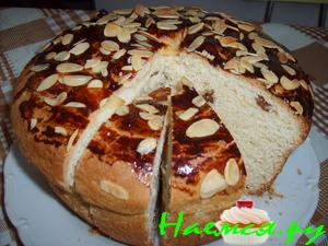 <p class='MsoNormal' style='mso-layout-grid-align: none; text-autospace: none;'><span style='font-size: 13.0pt; background: white; mso-highlight: white;'>Пасхальный хлебушек