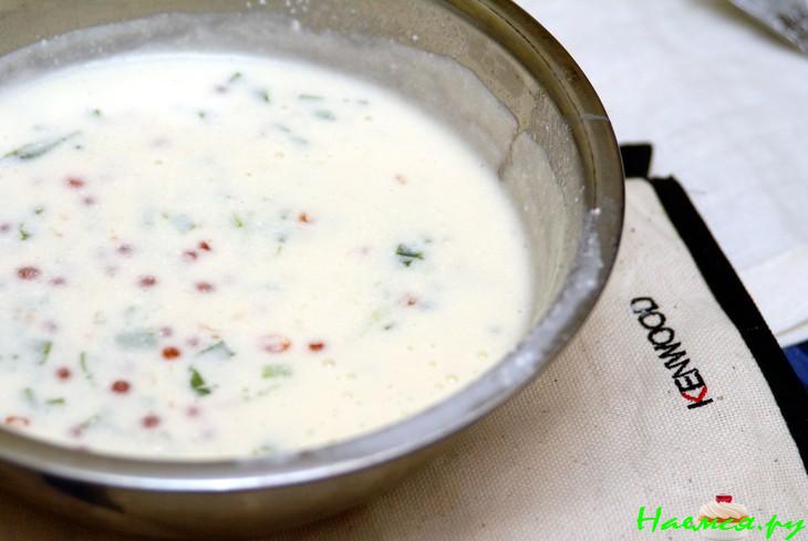 Лингвини со сливочным соусом, красной икрой и креветками