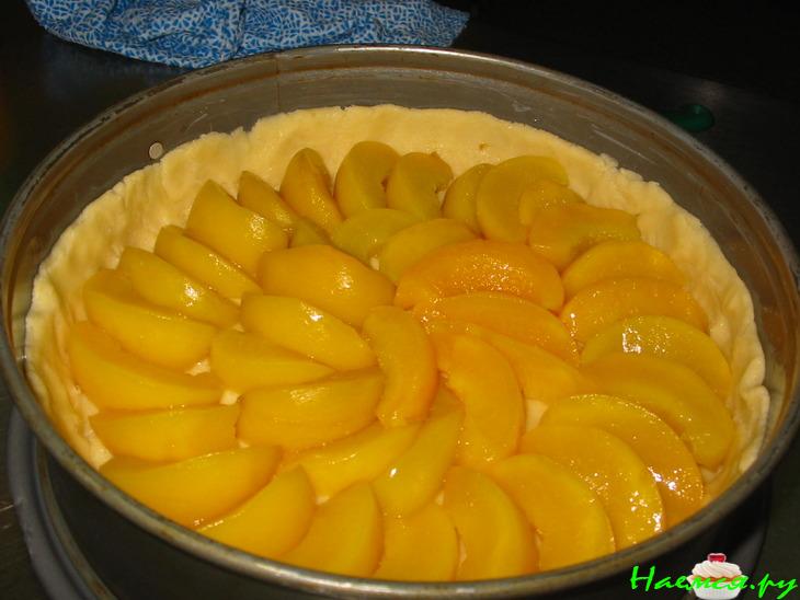 Персиковый торт со сливочным кремом