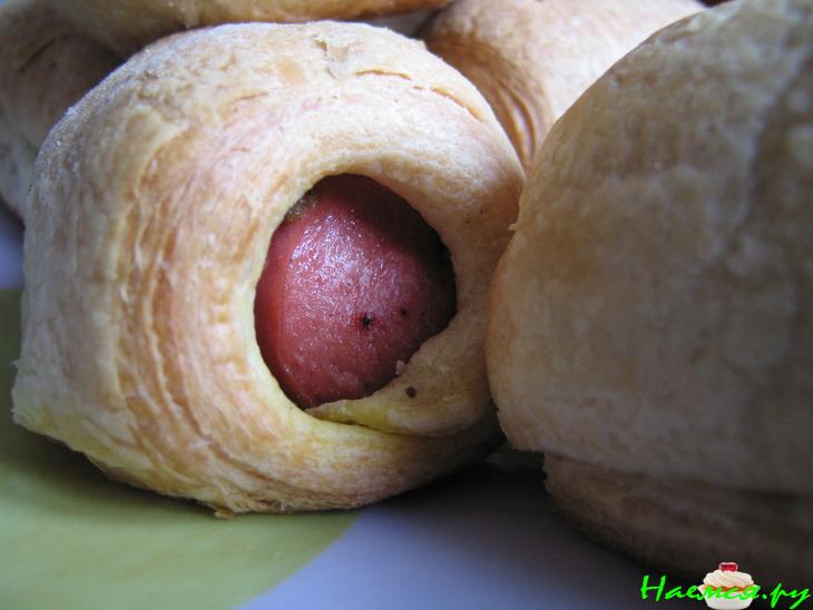 Сосиски в слоеном тесте