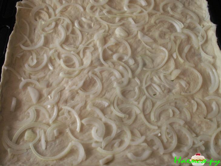 Пицца на скорую руку (с тушенкой)