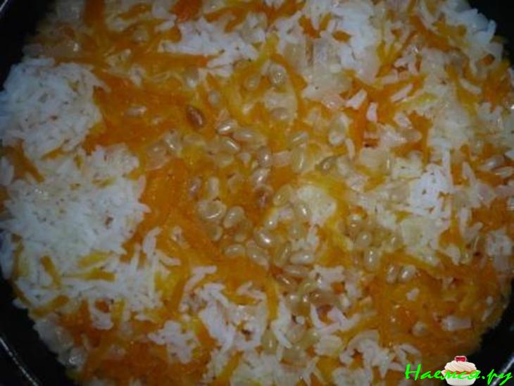 Постный плов с кедровыми орешками Постный плов с кедровыми орешками