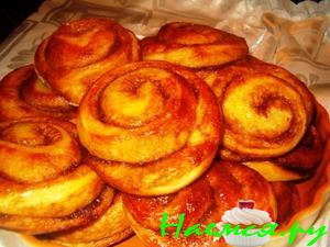 Плюшки с корицей