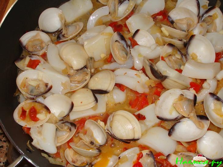 "Фидеуа"-паста с морепродуктами