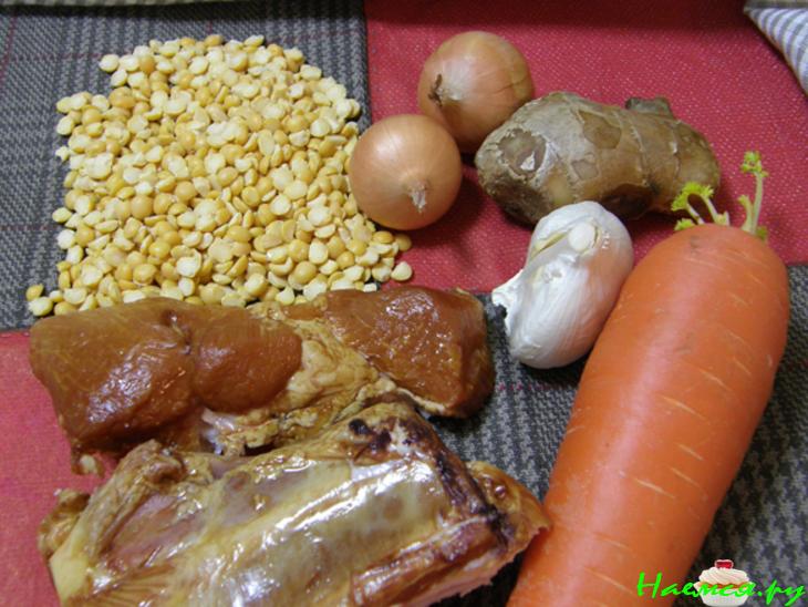 Гороховый суп со свиными ребрышками