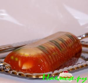 Заливное из белой рыбы с томатным соком