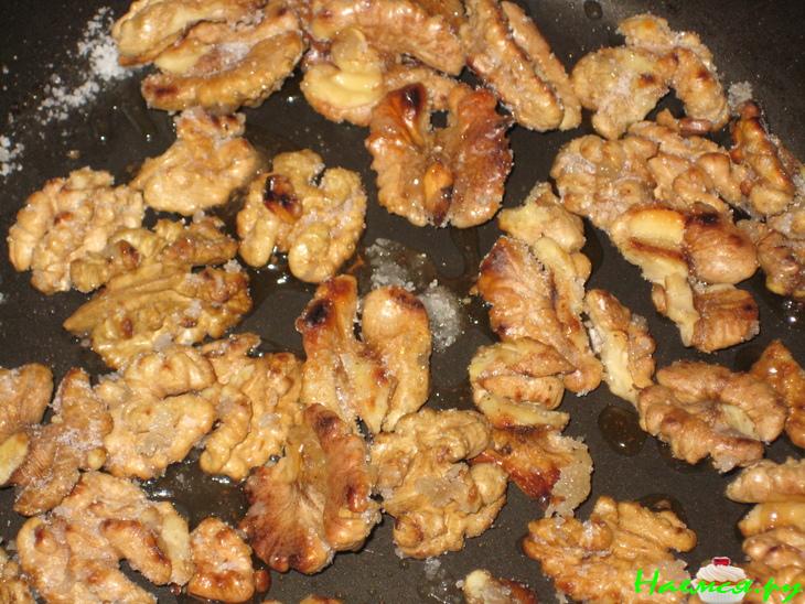 Грецкие орехи в карамели
