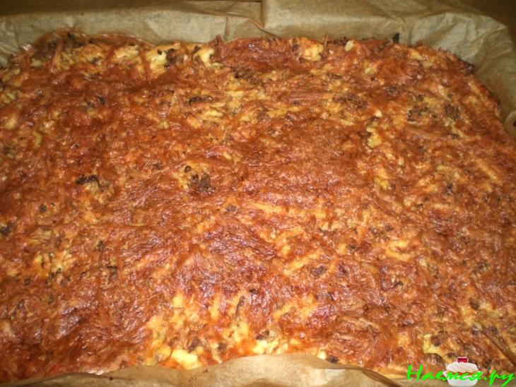 Пирог с картофеля и тунцом