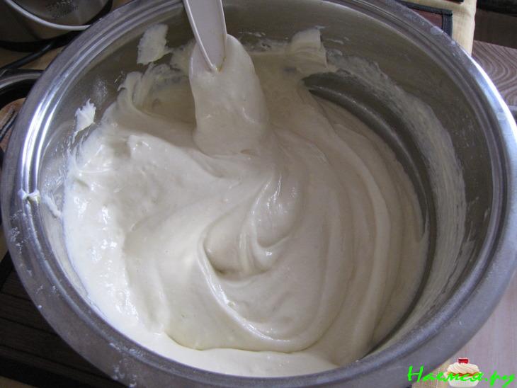 Шарлотка с бананами