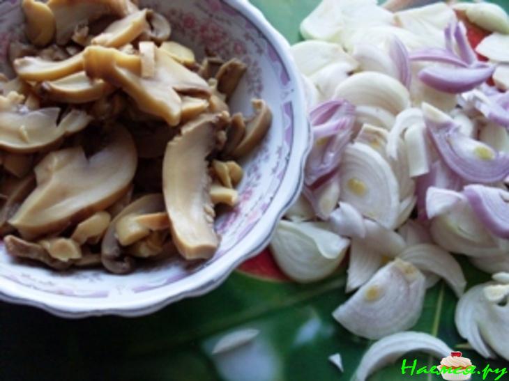 Судак под грибной шубой, с сырной сеточкой Судак под грибной шубой, с сырной сеточкой