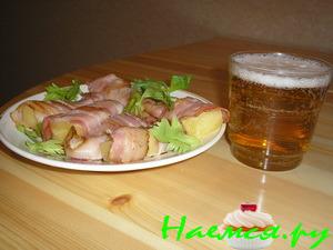 Сырные палочки с грудинкой