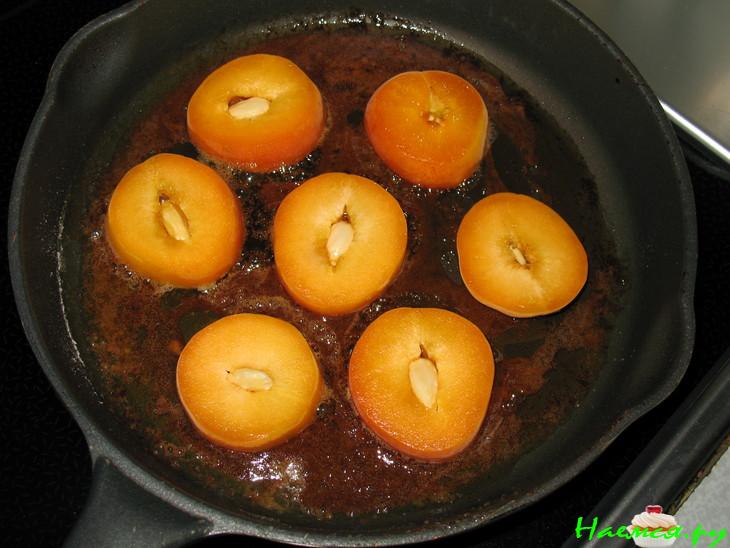 Перевернутый пирог (Tarte Tatin) с абрикосами Перевернутый пирог (Tarte Tatin) с абрикосами