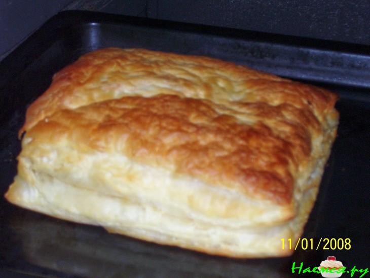 Слоеные пирожные с вкусным кремом