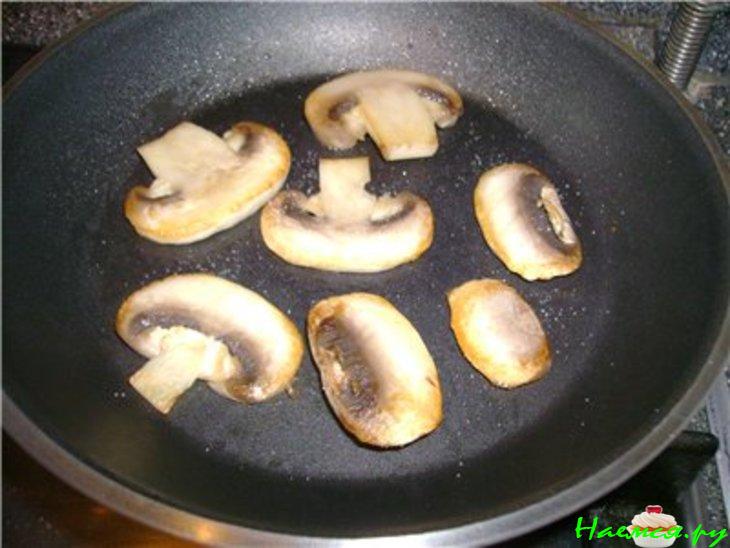 Мясо в слоеном тесте