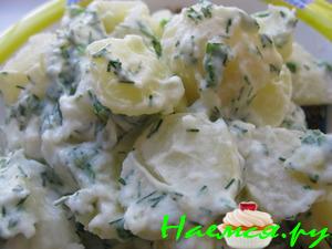 Молодой картофель с зеленью (два варианта)